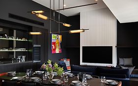 Chalet Noir - Architect-Designed Luxury Retreat With Mineral Pool And Bold Interiors.